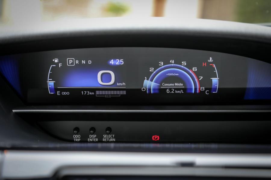 Панель приборов Toyota Etios Hatchback 2016 года  (LA) (фото 4 из 16)
